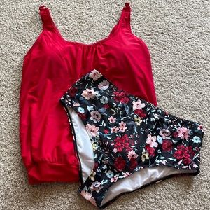 Tankini xl. Excellent condition. Red with flowers. High waisted bottoms